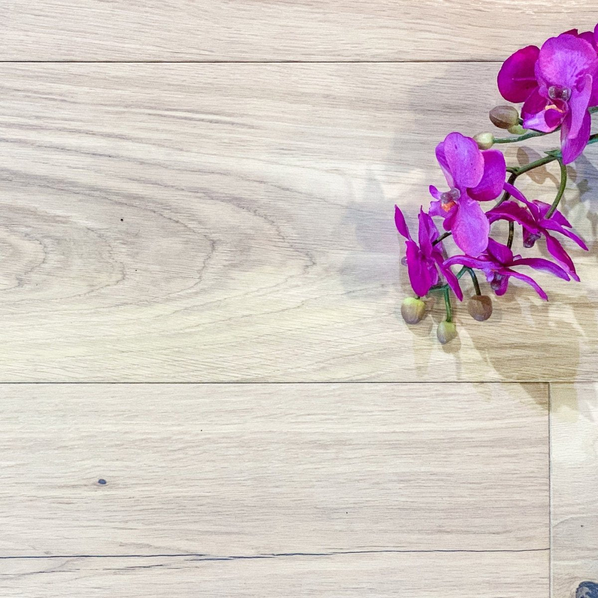Outlet - Pavimento in rovere plancia rustica, oliato bianco, parquet a 3 strati