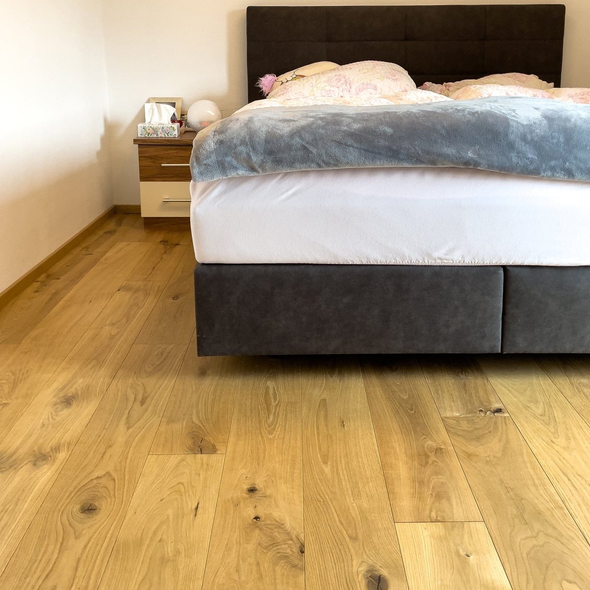 Outlet - Pavimento in rovere Landlord, Medium, oliato naturale - nodoso