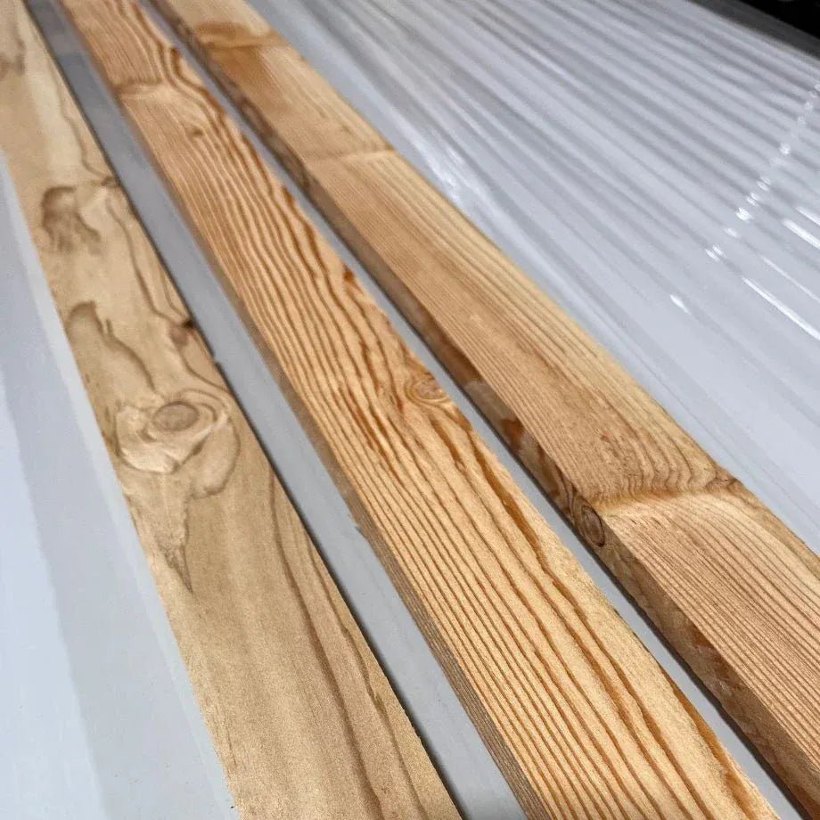 Outlet - Listello di copertura / finitura in larice spaccato