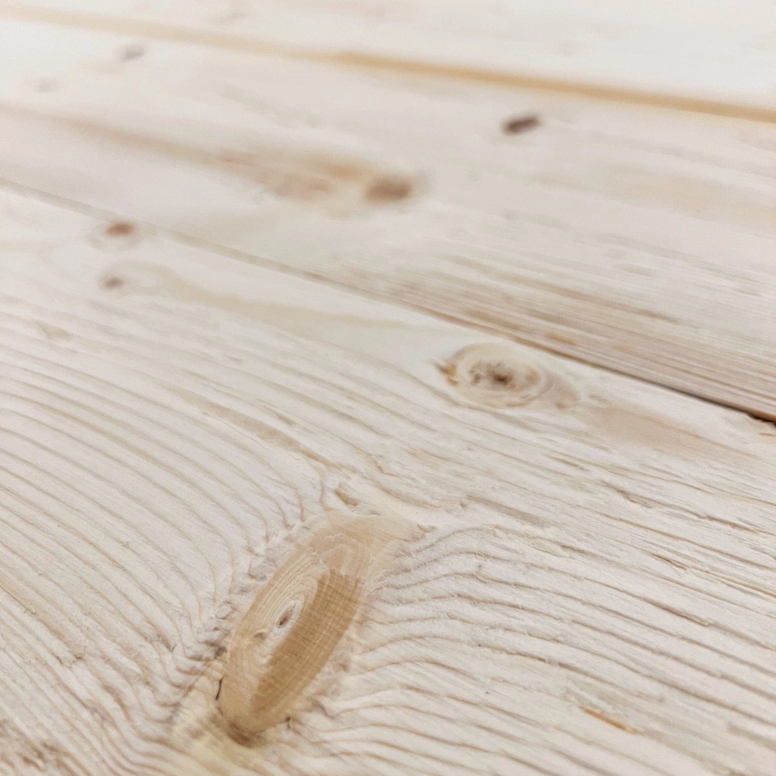 Outlet - Wall & Ceiling Coverings Spruce Chopped (2nd Choice)