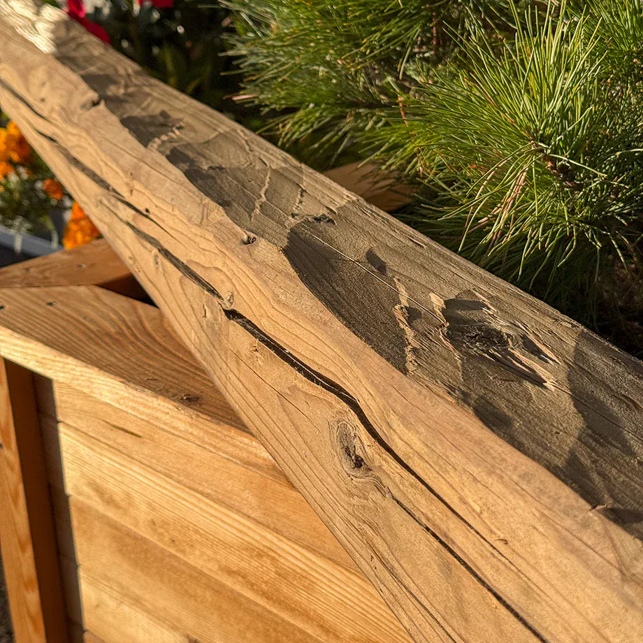 Beams made of genuine reclaimed wood