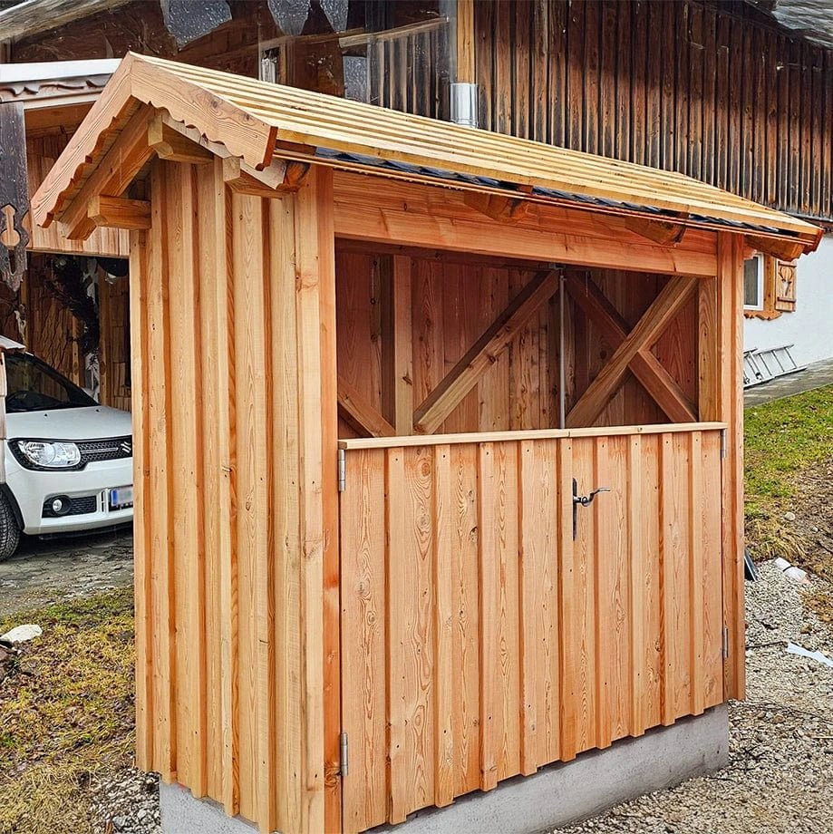 Facciata in legno larice Forest Grey in aspetto grezzo