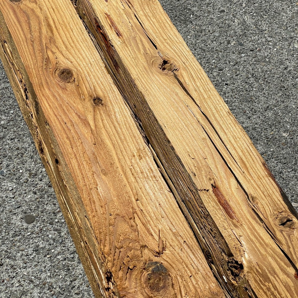 Trave in abete vaporizzato spaccato 11x11 cm