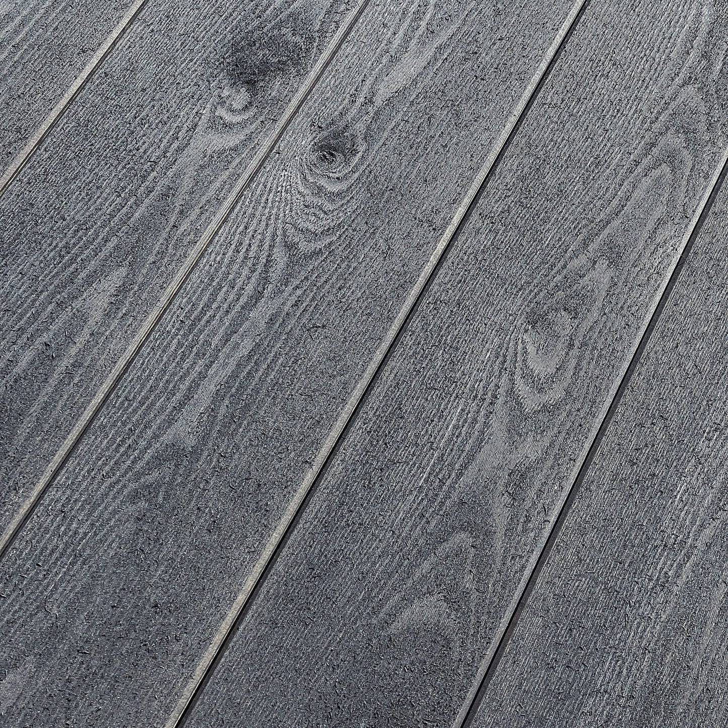 Fassade Lärche in Rauoptik vorvergraut