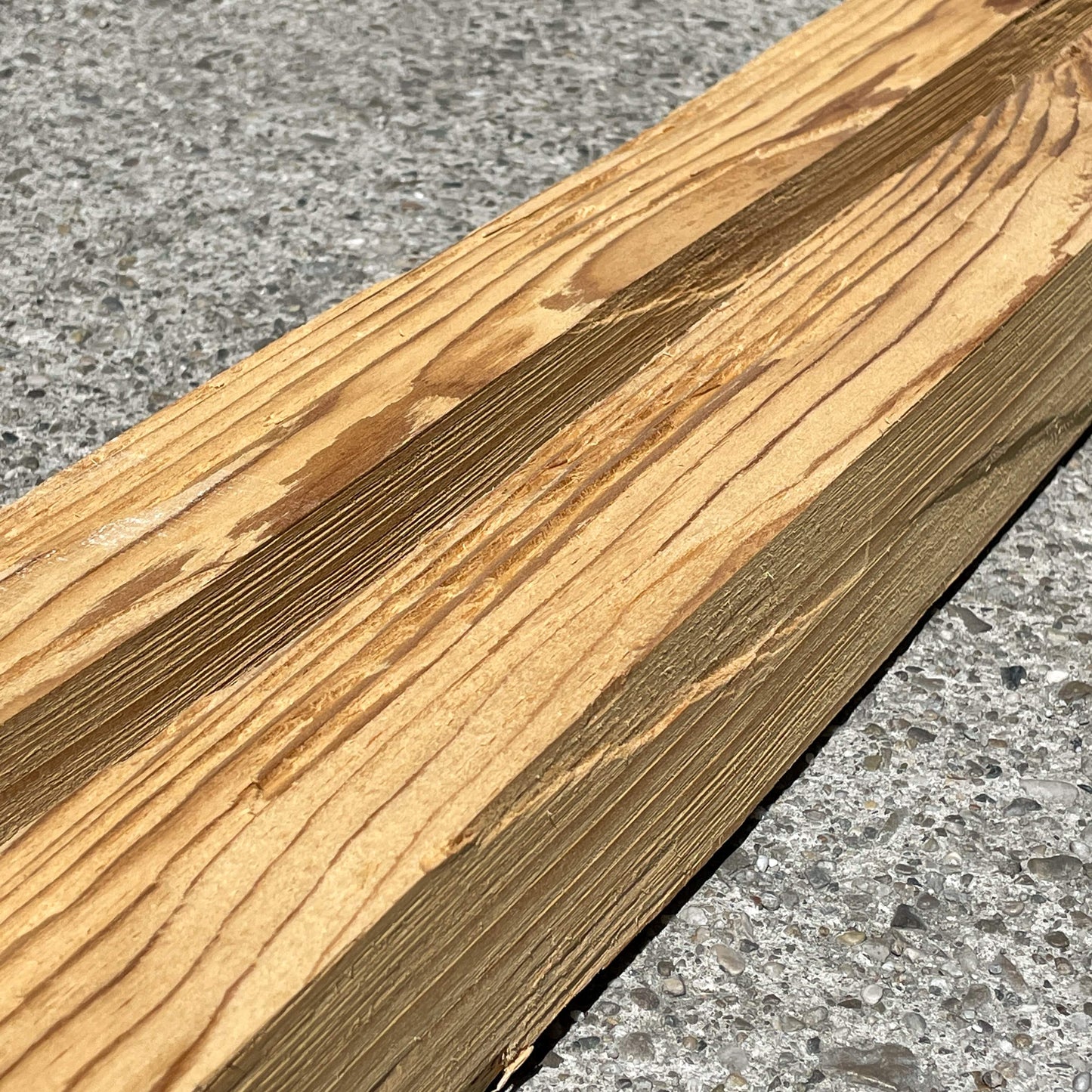 Squared Timber Steamed Spruce Chopped 6x6 cm