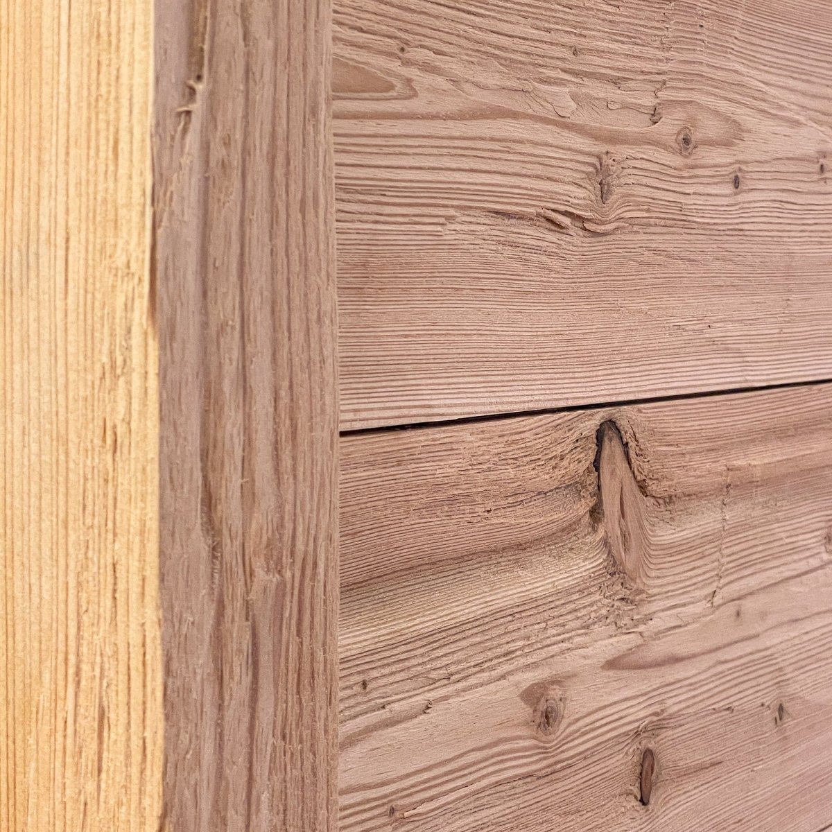 Larch Chopped Squared Timber 6x6 cm