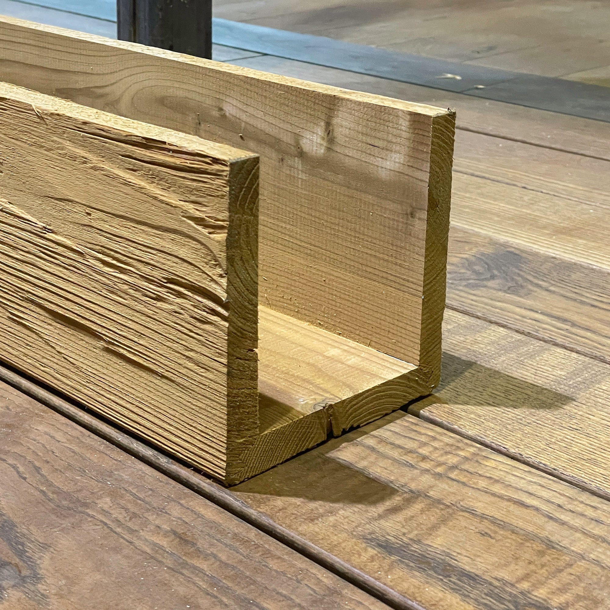 Schalenbalken Thermofichte gehackt