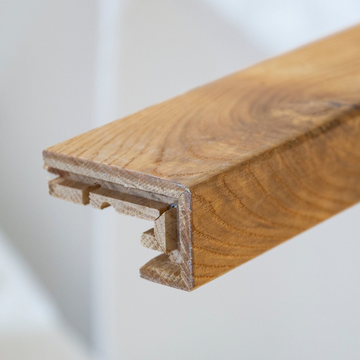 Bordi per scale per pavimenti in legno