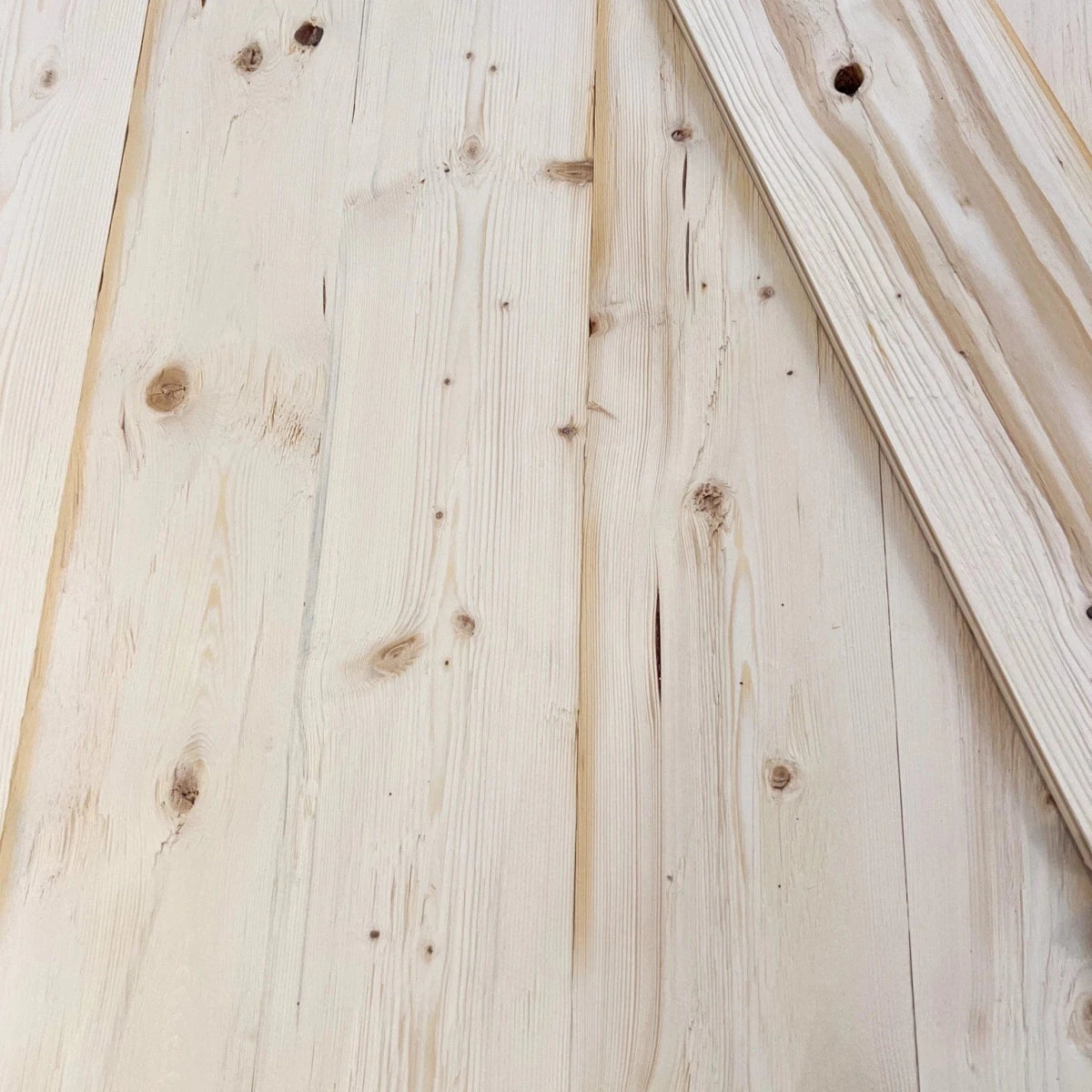 Outlet - Wall & Ceiling Coverings Spruce Chopped (2nd Choice)