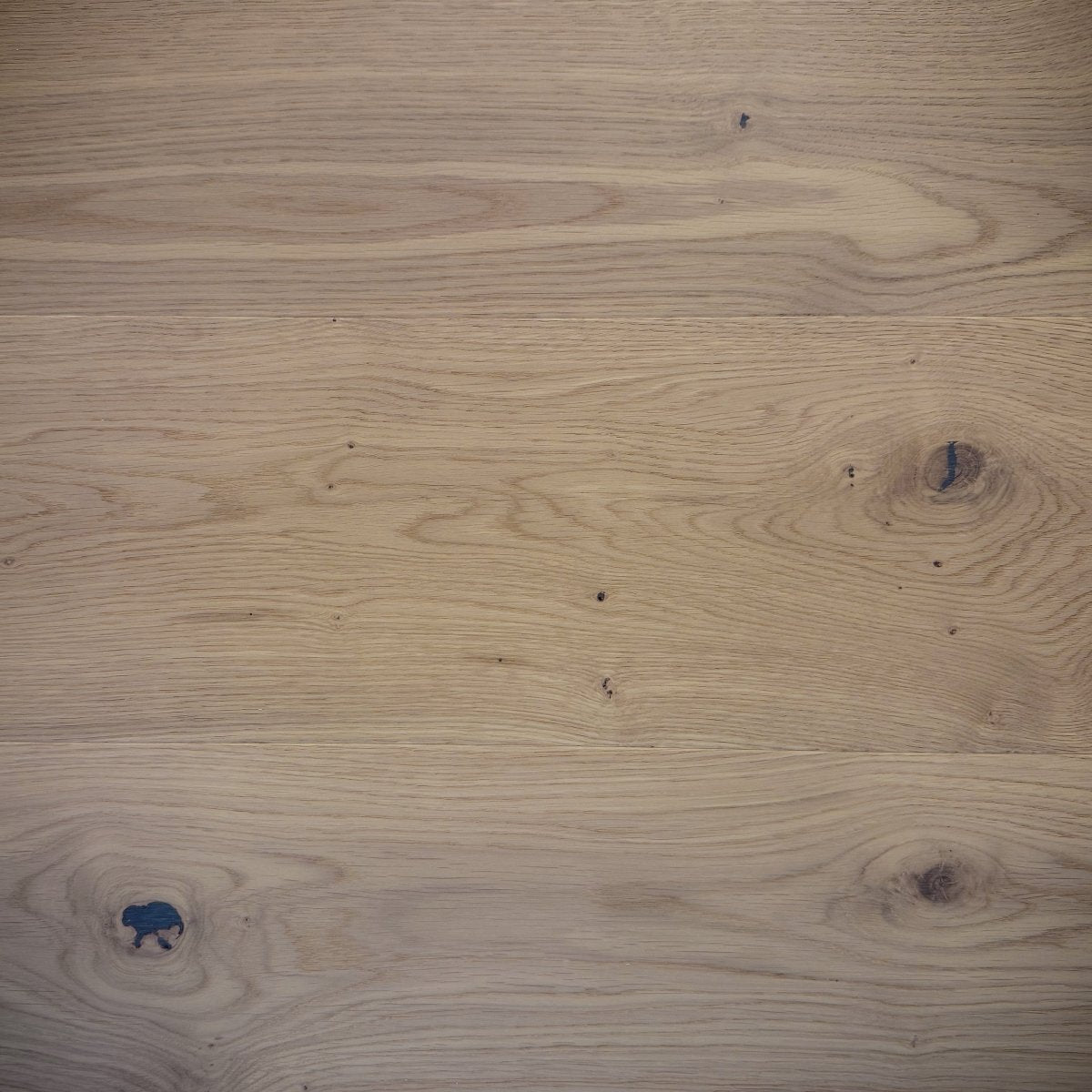 Oak flooring wideplank, oiled pearl 3-layer parquet, brushed