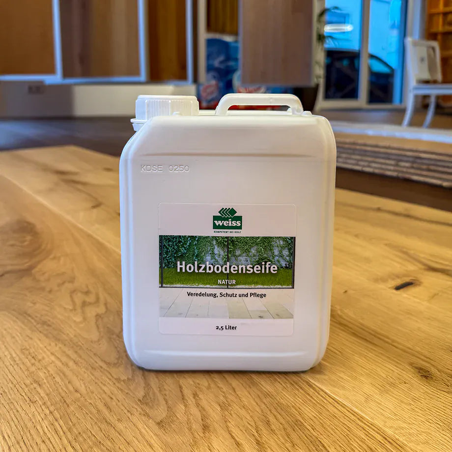 Cleaning soap for wooden floors 2,5l