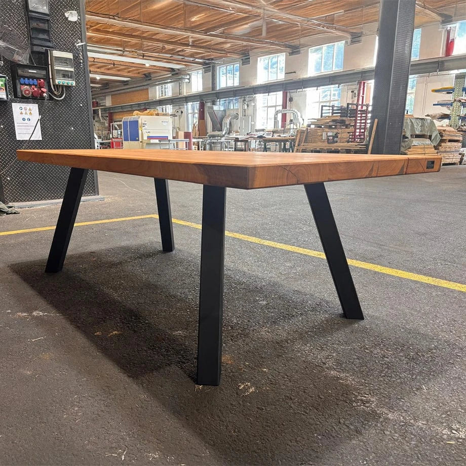 Tavolo i in legno di quercia massello  NORBERT 90 x 180 cm -