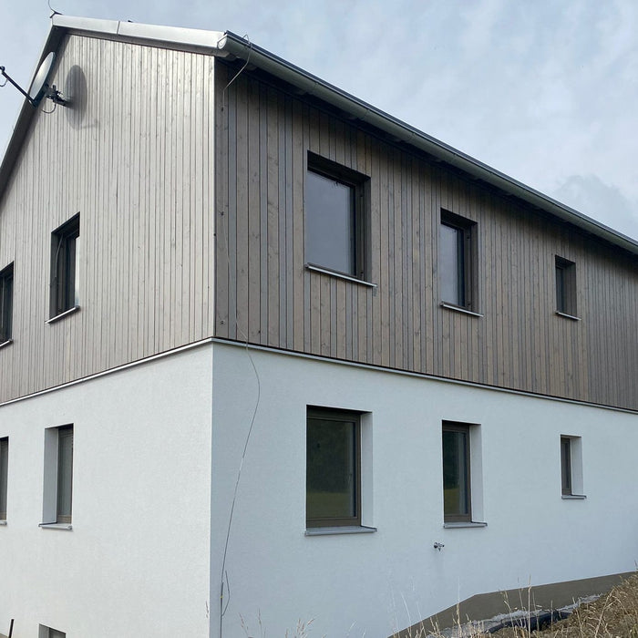 Wood facade Larch Forrest Gray in rough look 