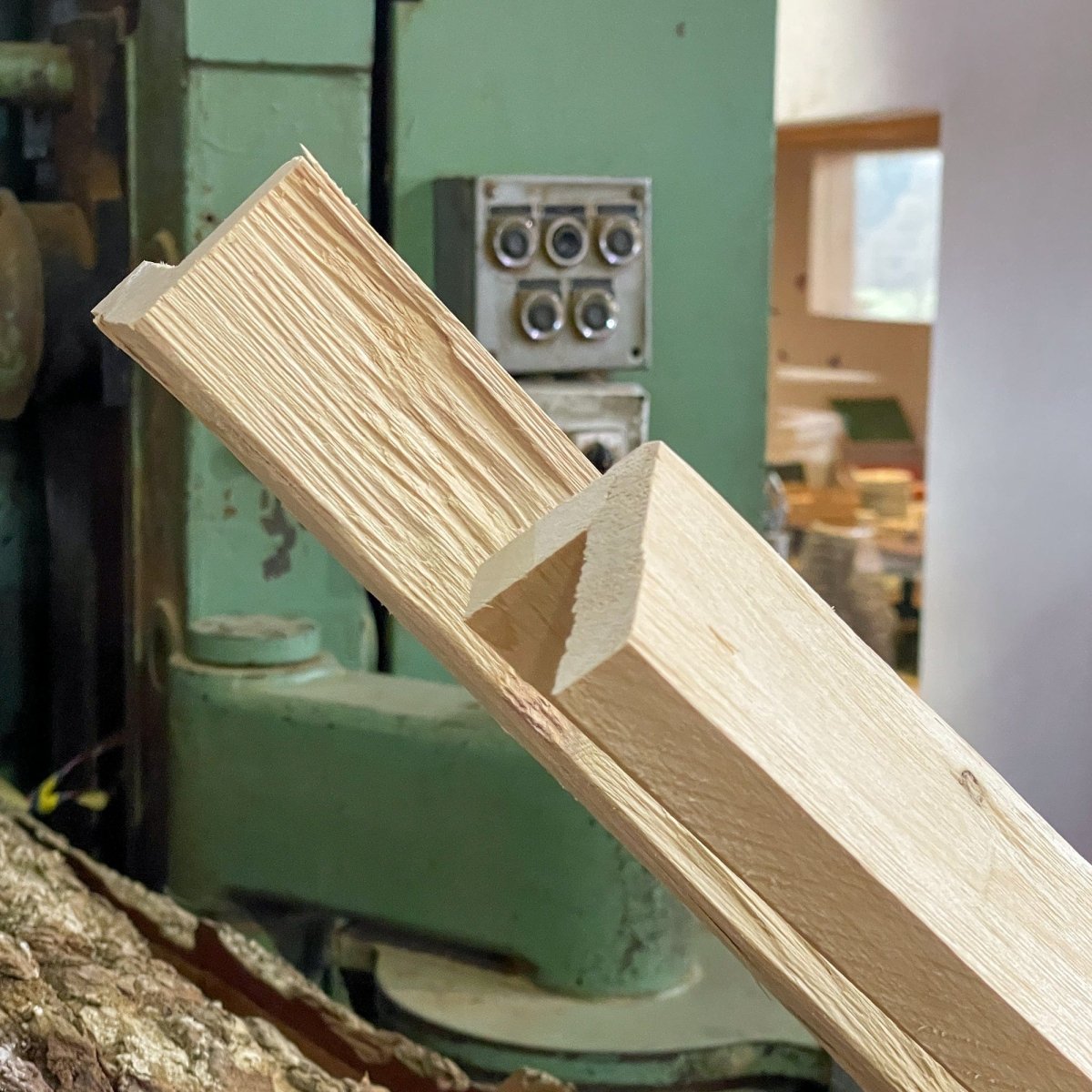 Deckleiste / Abschlussleiste Zirbe gehackt