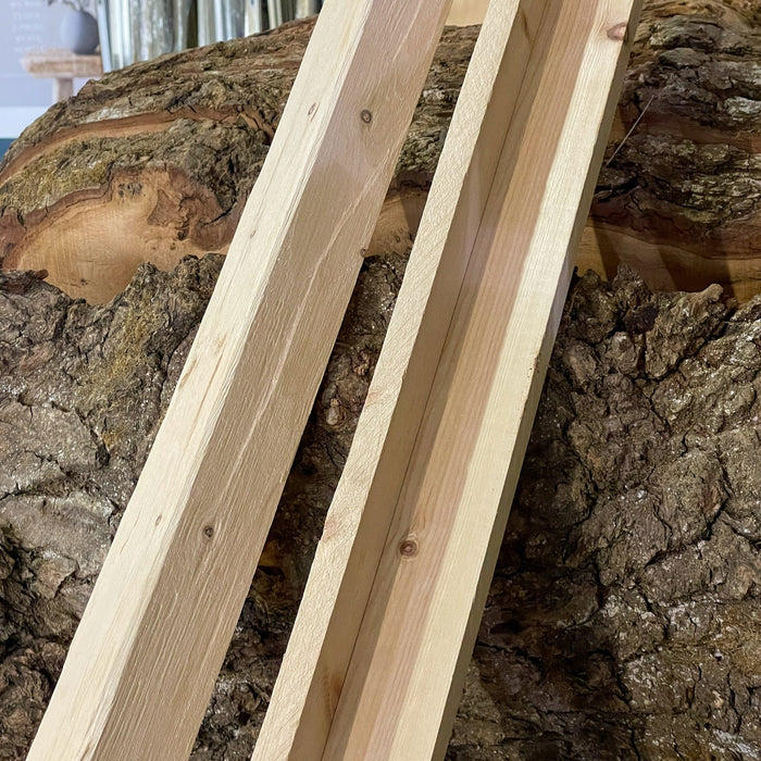 Listello di copertura in legno / listello terminale in pino cembro rustico