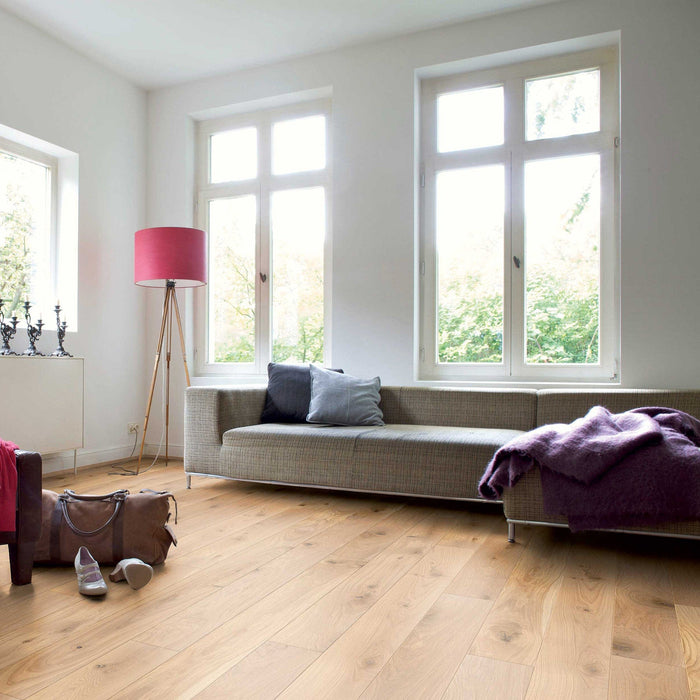 Wooden flooring oak MEZZO solid, MEDIUM oiled ready for living