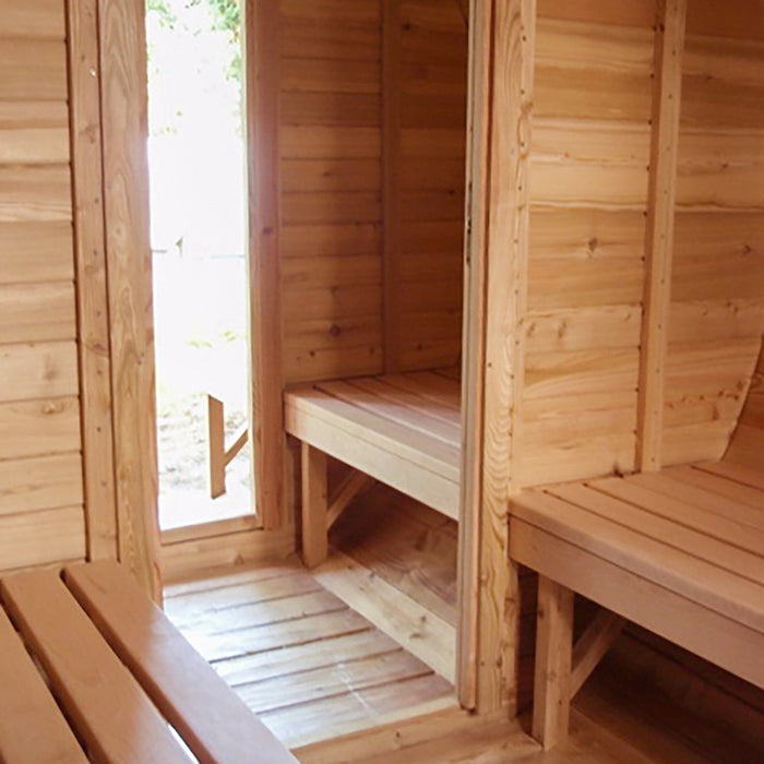 Sauna in legno di abete a botte con terrazzino